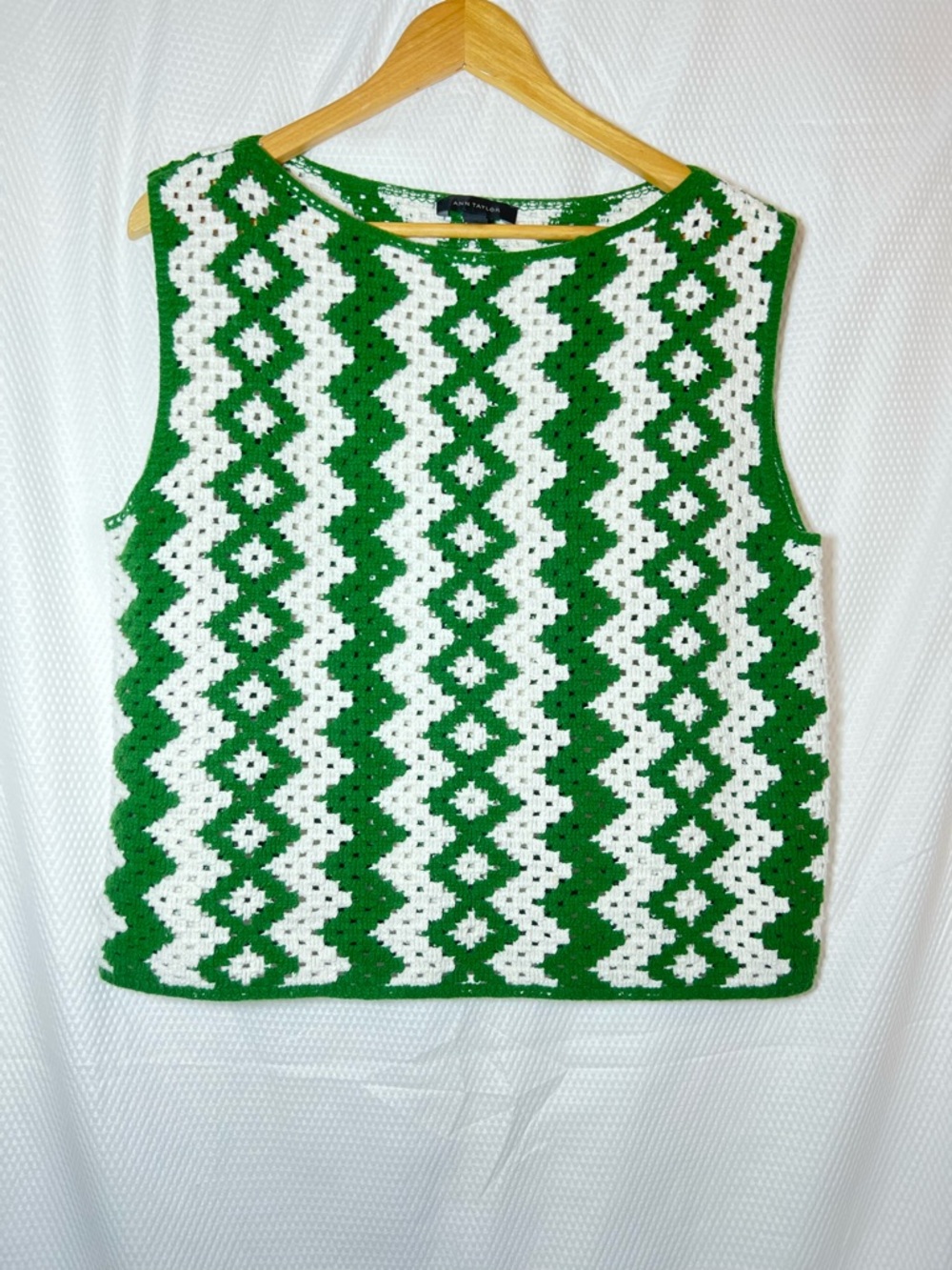 Ann Taylor Green and White Crochet Diamond Tank